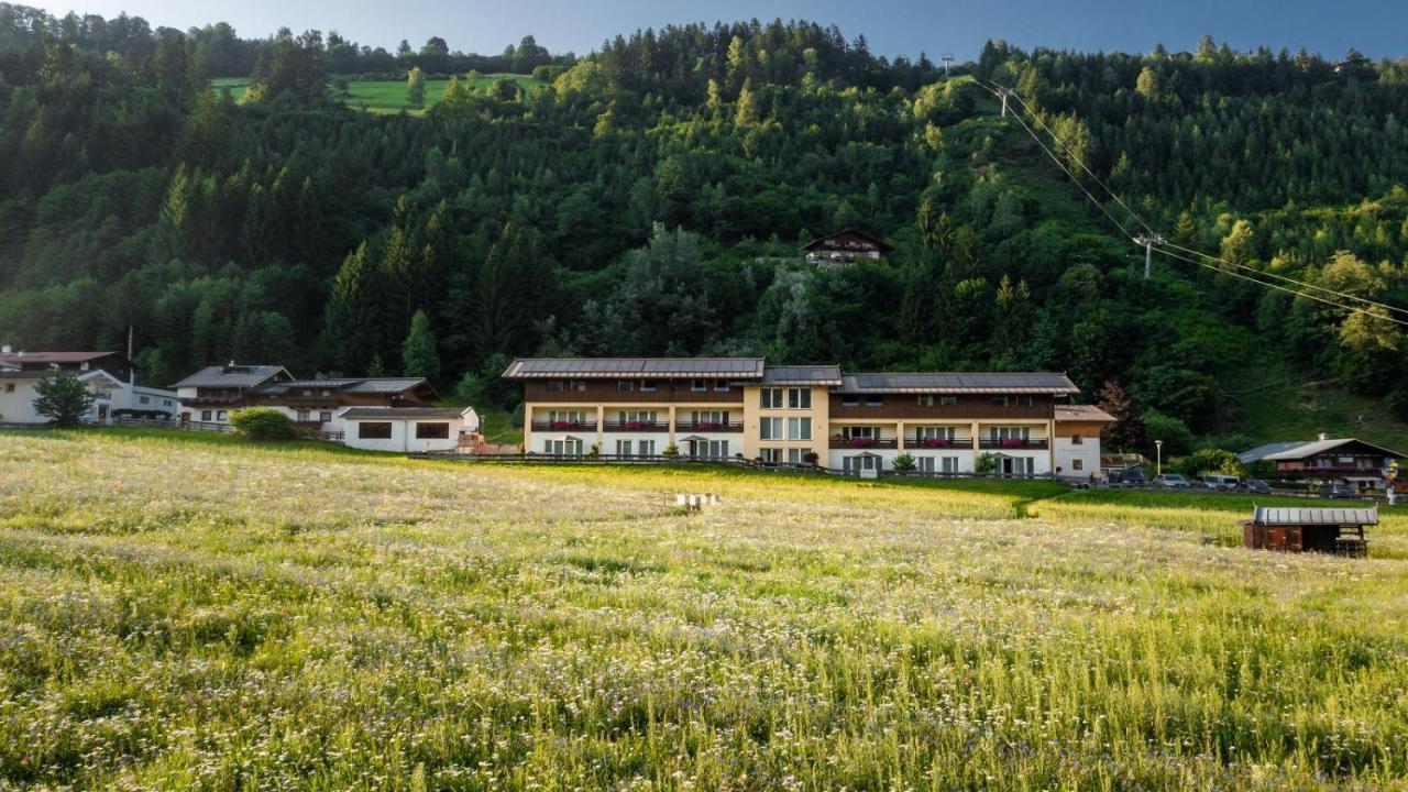 Apparthotel Alpenchalet Neukirchen am Grossvenediger Ngoại thất bức ảnh